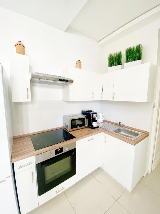 Luxury Apartment In The Centre Ac Parking Garden Budapest Bagian luar foto