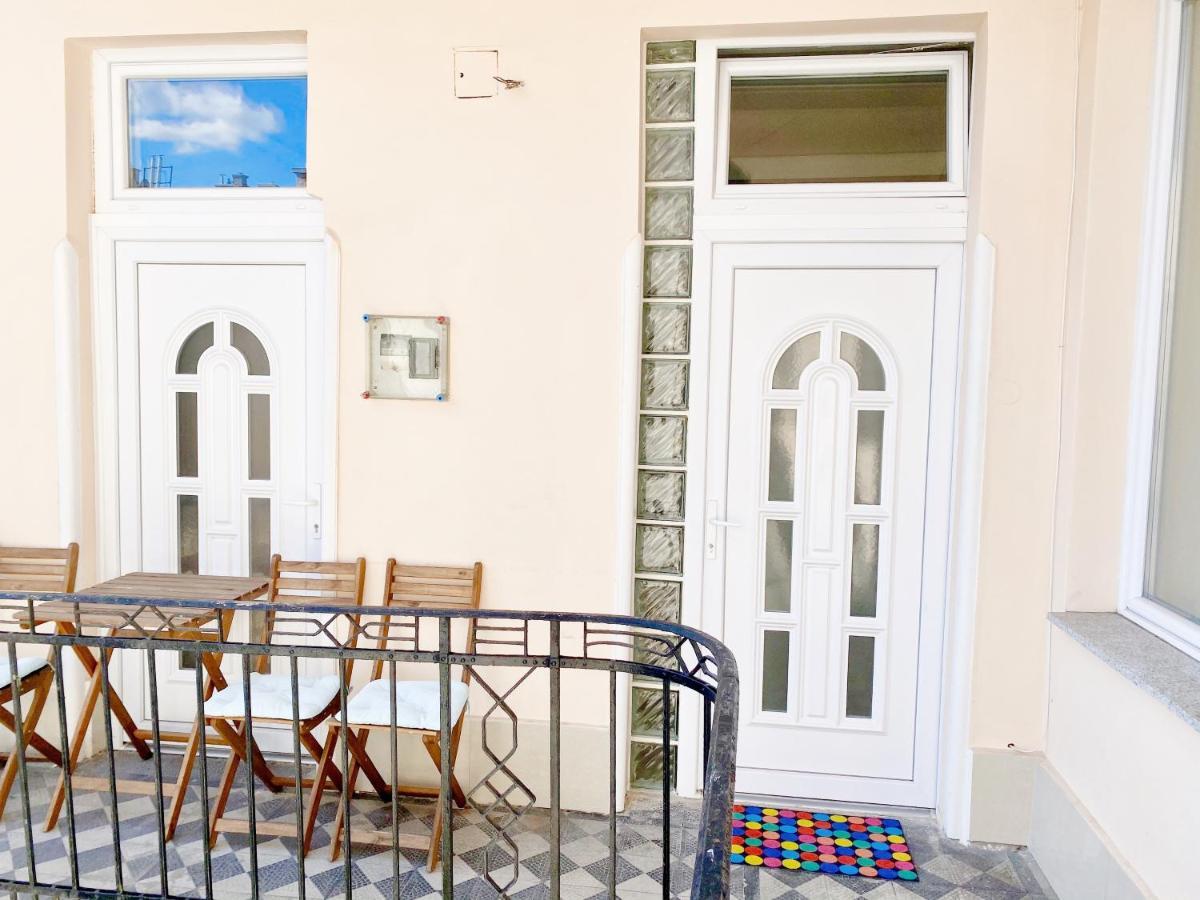 Luxury Apartment In The Centre Ac Parking Garden Budapest Bagian luar foto