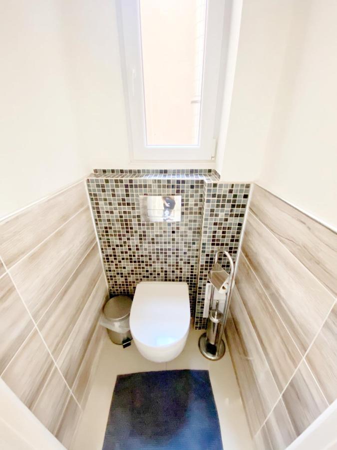 Luxury Apartment In The Centre Ac Parking Garden Budapest Bagian luar foto